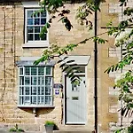 Lavender Cottage, Grade 2 Listed Period Stone Built In Pickering, North Yorkshire פיקרינג