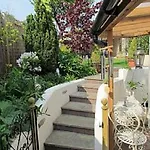 Lavender Cottage, Grade 2 Listed Period Stone Built In Pickering, North Yorkshire *