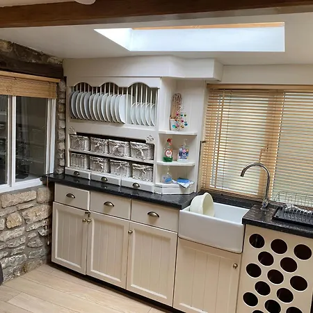 Lavender Cottage, Grade 2 Listed Period Stone Built In Pickering, North Yorkshire * Pickering