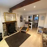 Semesterbostad Lavender Cottage, Grade 2 Listed Period Stone Built In Pickering, North Yorkshire *