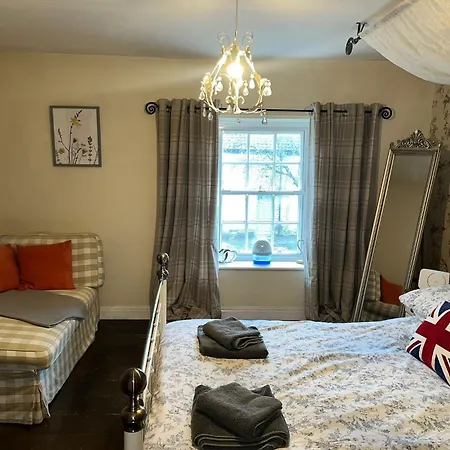 Semesterbostad Lavender Cottage, Grade 2 Listed Period Stone Built In Pickering, North Yorkshire *